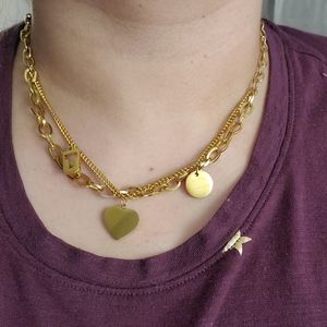 Gold Necklace like new